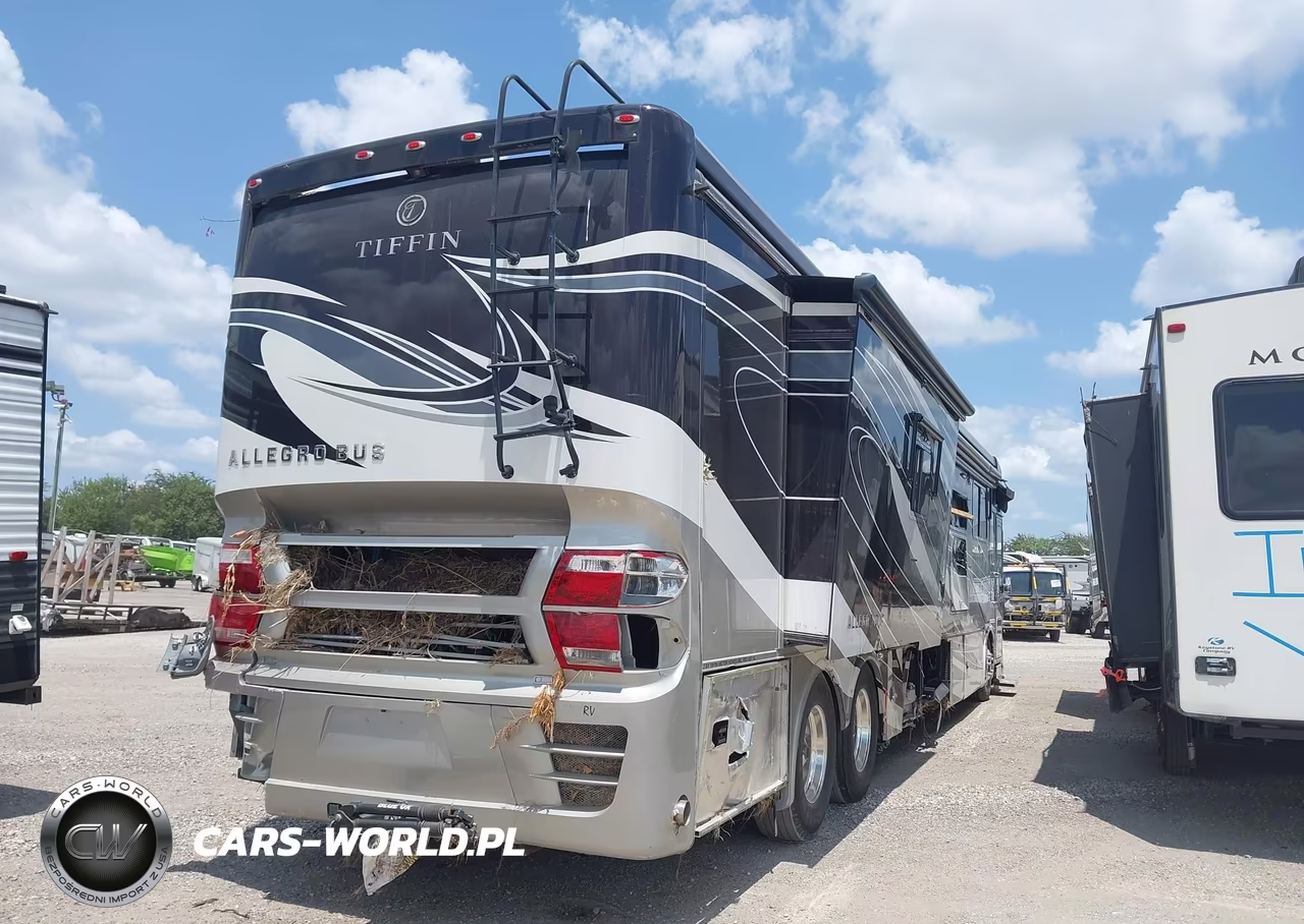2017 Tiffin Motorhomes Inc Allegro Bus VIN:5VBBAK7A3HA117066 - 4