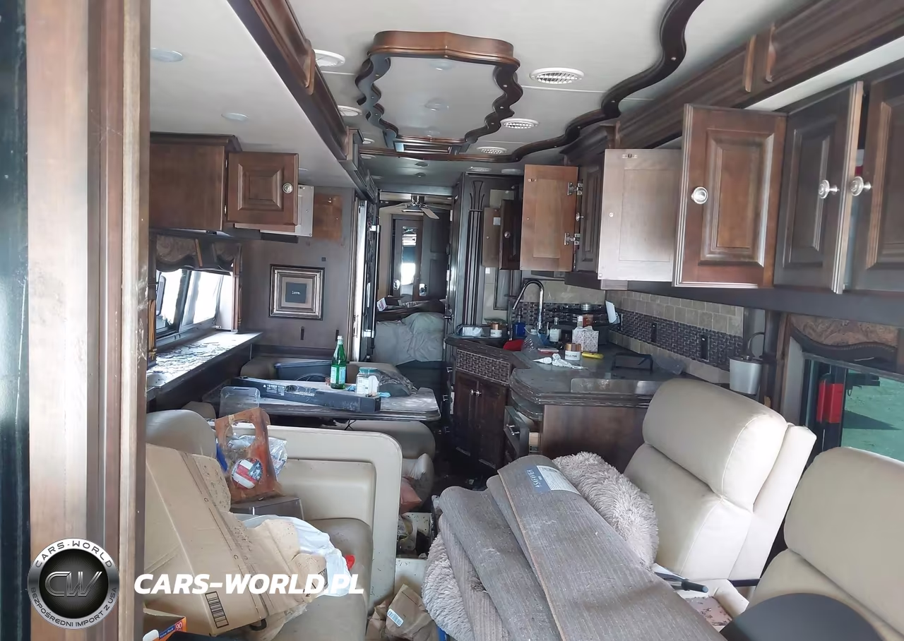 2017 Tiffin Motorhomes Inc Allegro Bus VIN:5VBBAK7A3HA117066 - 8