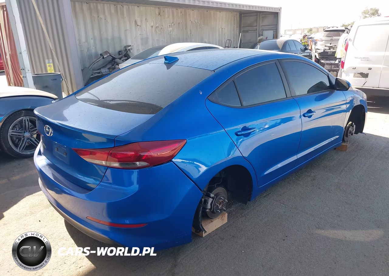 2018 Hyundai Elantra Sel VIN:5NPD84LF1JH328680 - 4