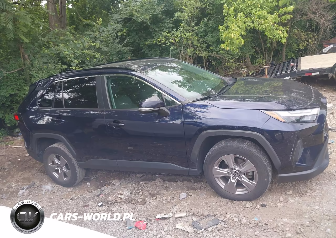 2023 Toyota Rav4 Xle VIN:2T3P1RFV3PW375485 - 13