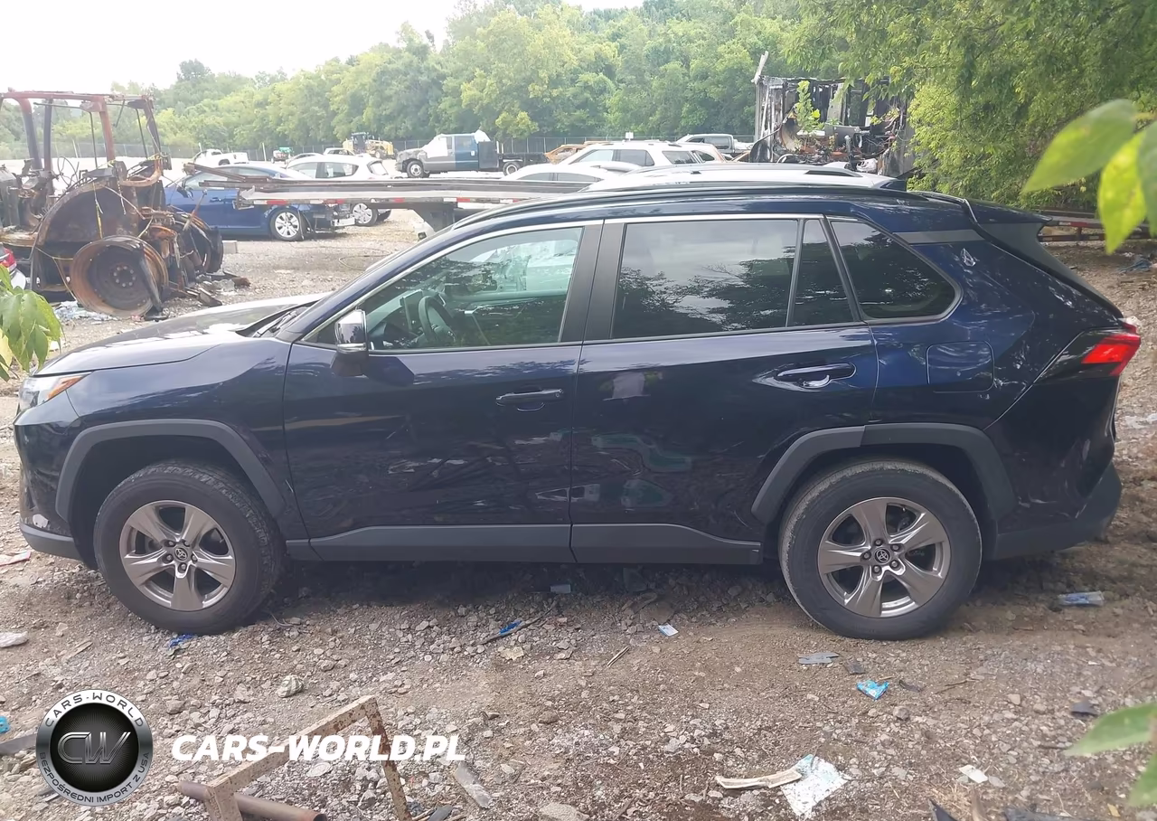 2023 Toyota Rav4 Xle VIN:2T3P1RFV3PW375485 - 14