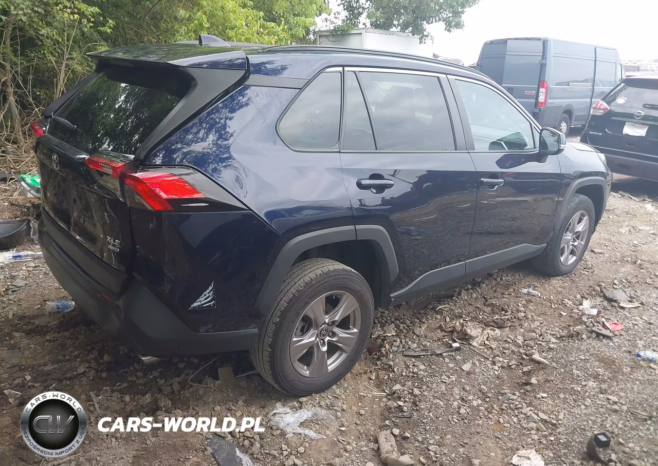 2023 Toyota Rav4 Xle VIN:2T3P1RFV3PW375485 - 4