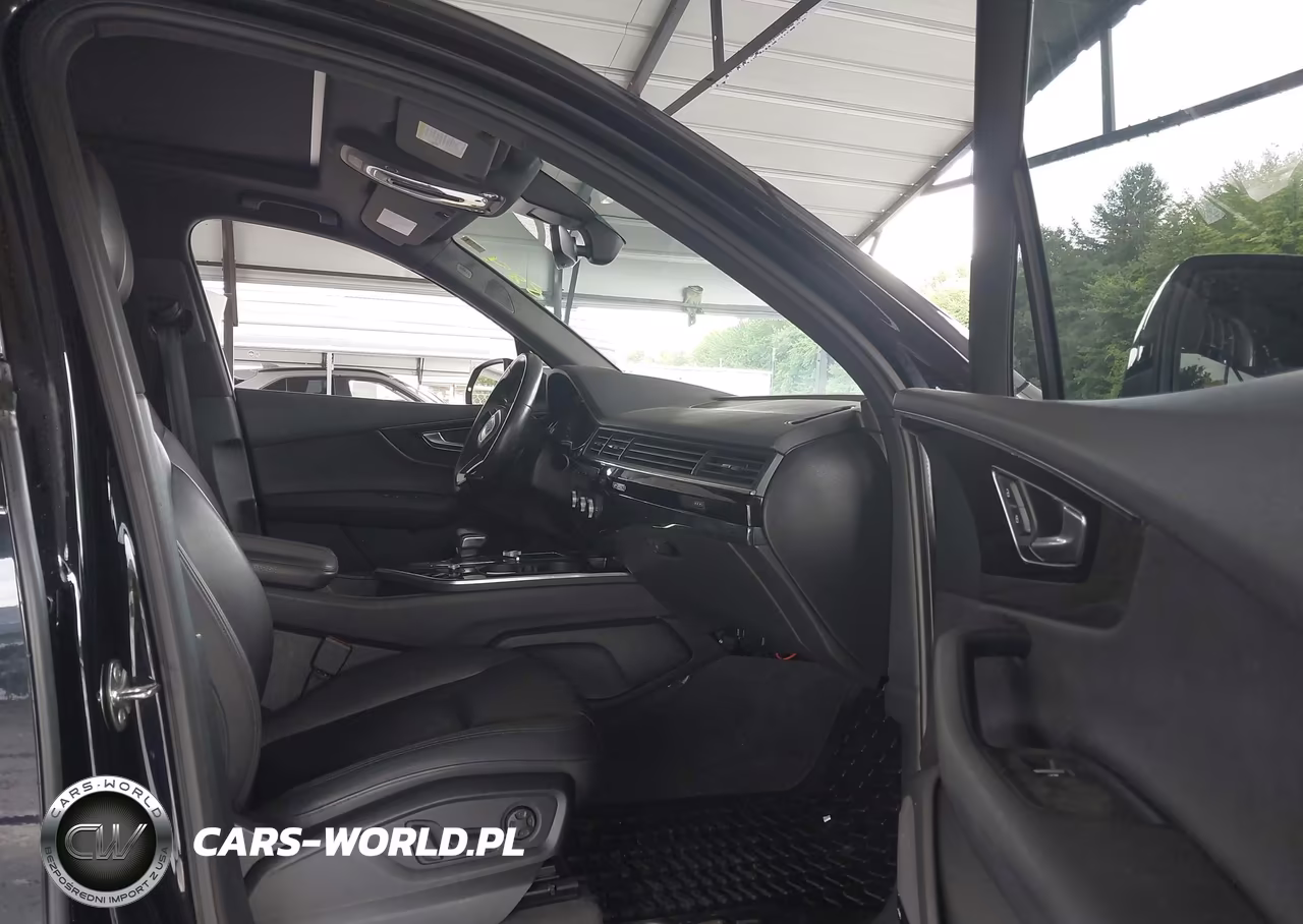 2018 Audi Q7 3.0T Premium VIN:WA1LAAF76JD018222 - 5