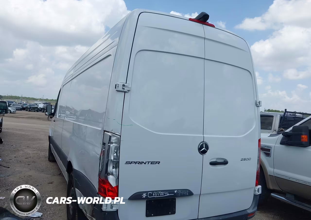 2024 Mercedes-Benz Sprinter 2500 High Roof 4-Cyl Diesel VIN:W1Y4KCHYXRT178917 - 3