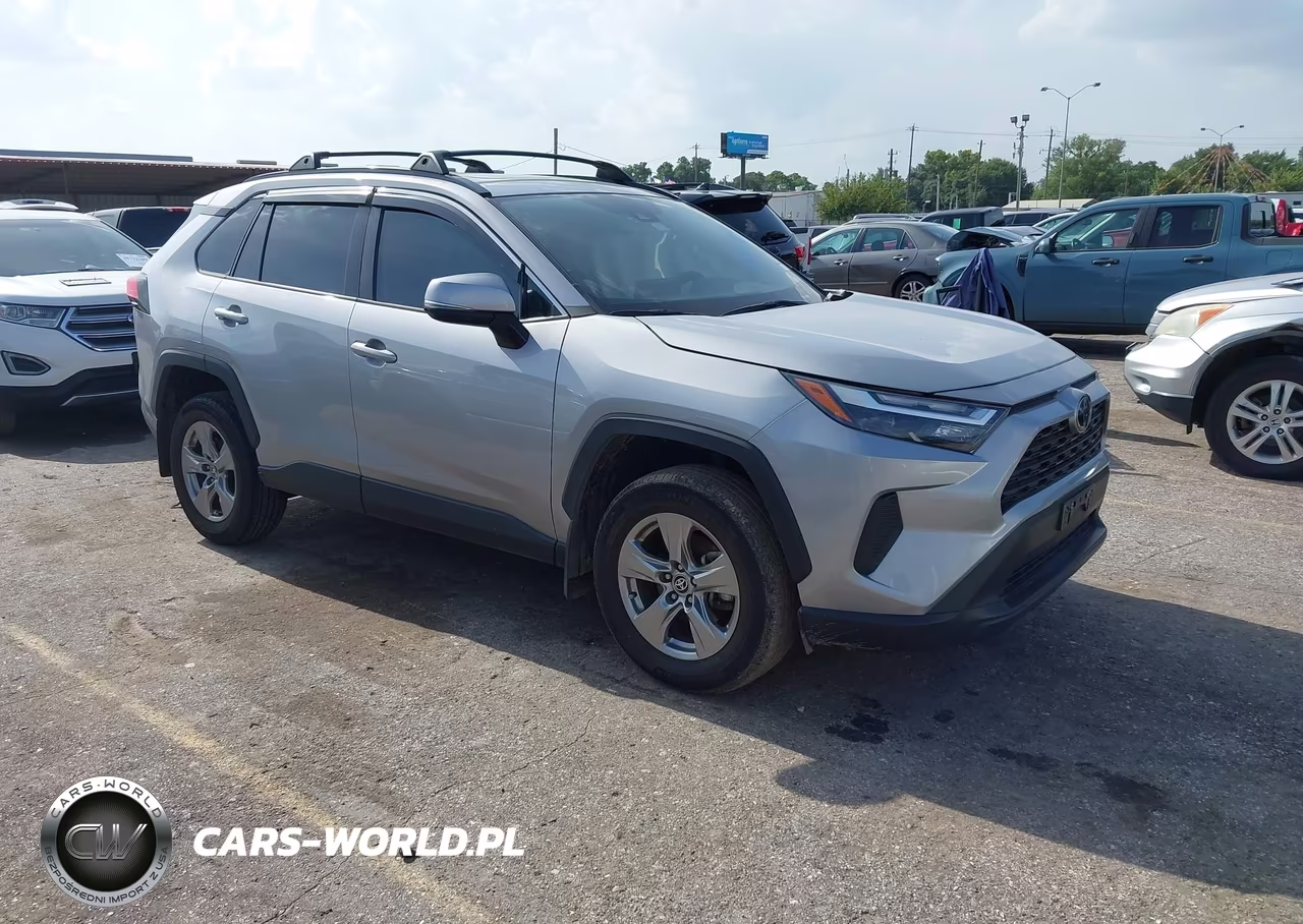 2024 Toyota Rav4 Xle – zdjęcie 1 z 16