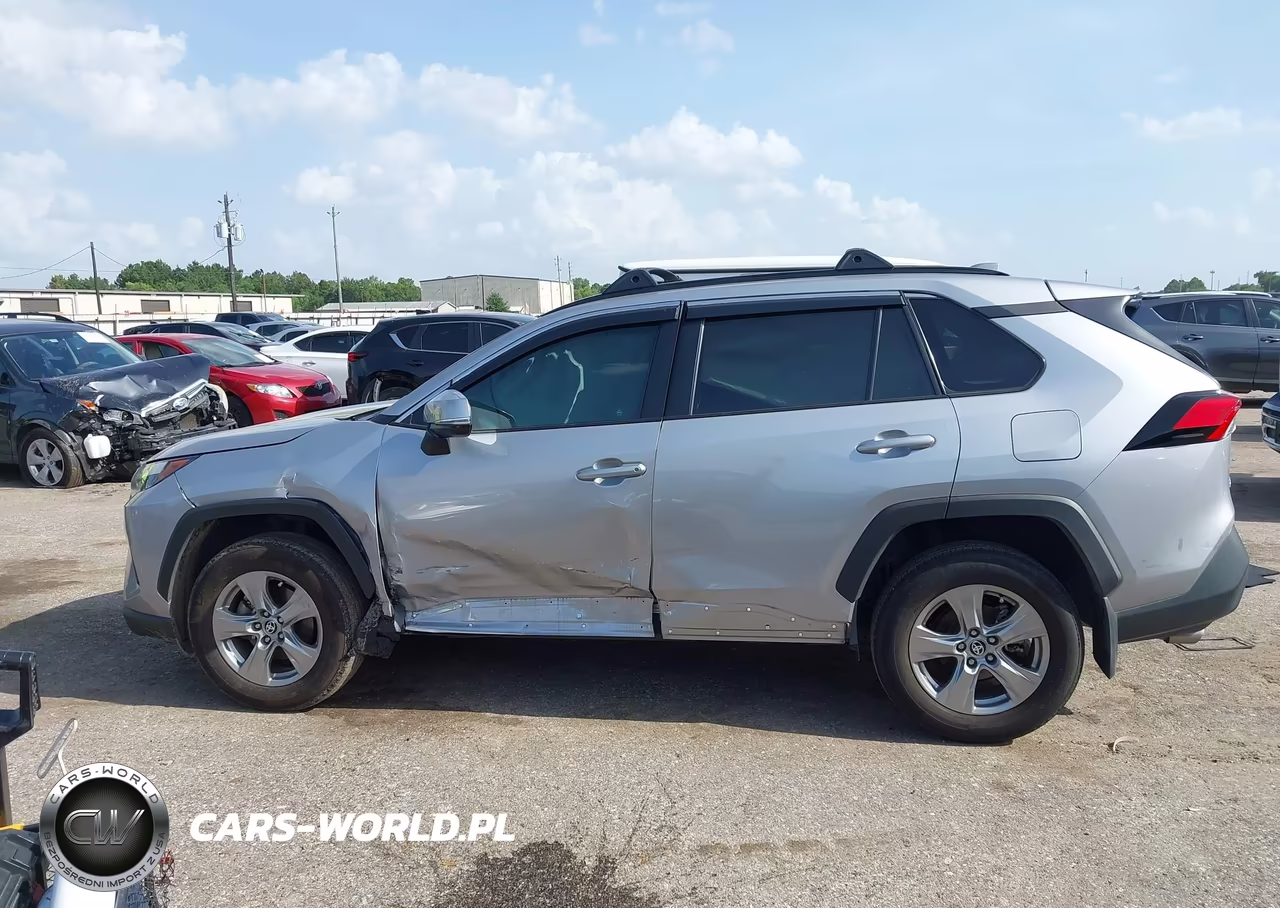 2024 Toyota Rav4 Xle VIN:2T3W1RFV1RW318863 - 14