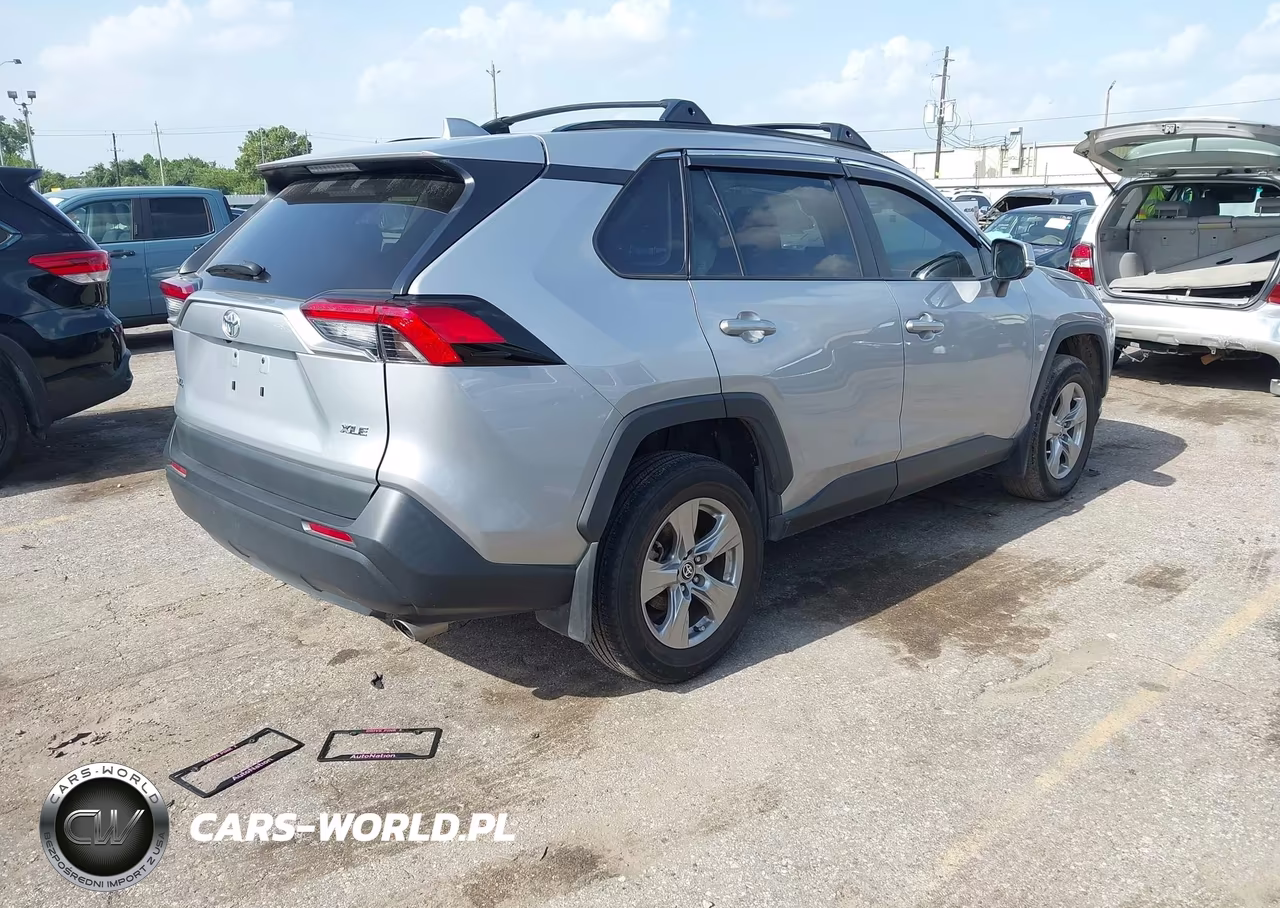2024 Toyota Rav4 Xle VIN:2T3W1RFV1RW318863 - 4