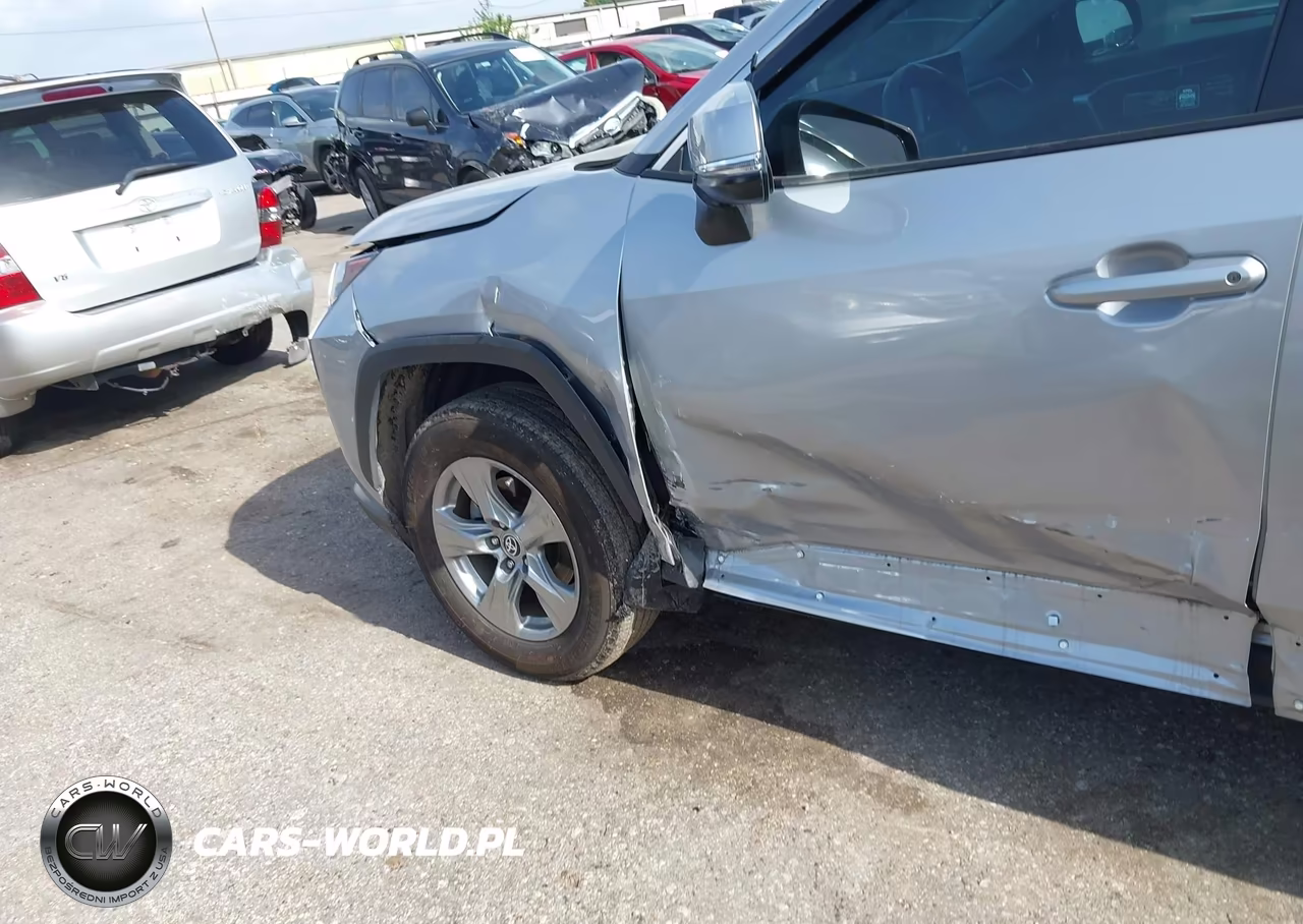 2024 Toyota Rav4 Xle VIN:2T3W1RFV1RW318863 - 6