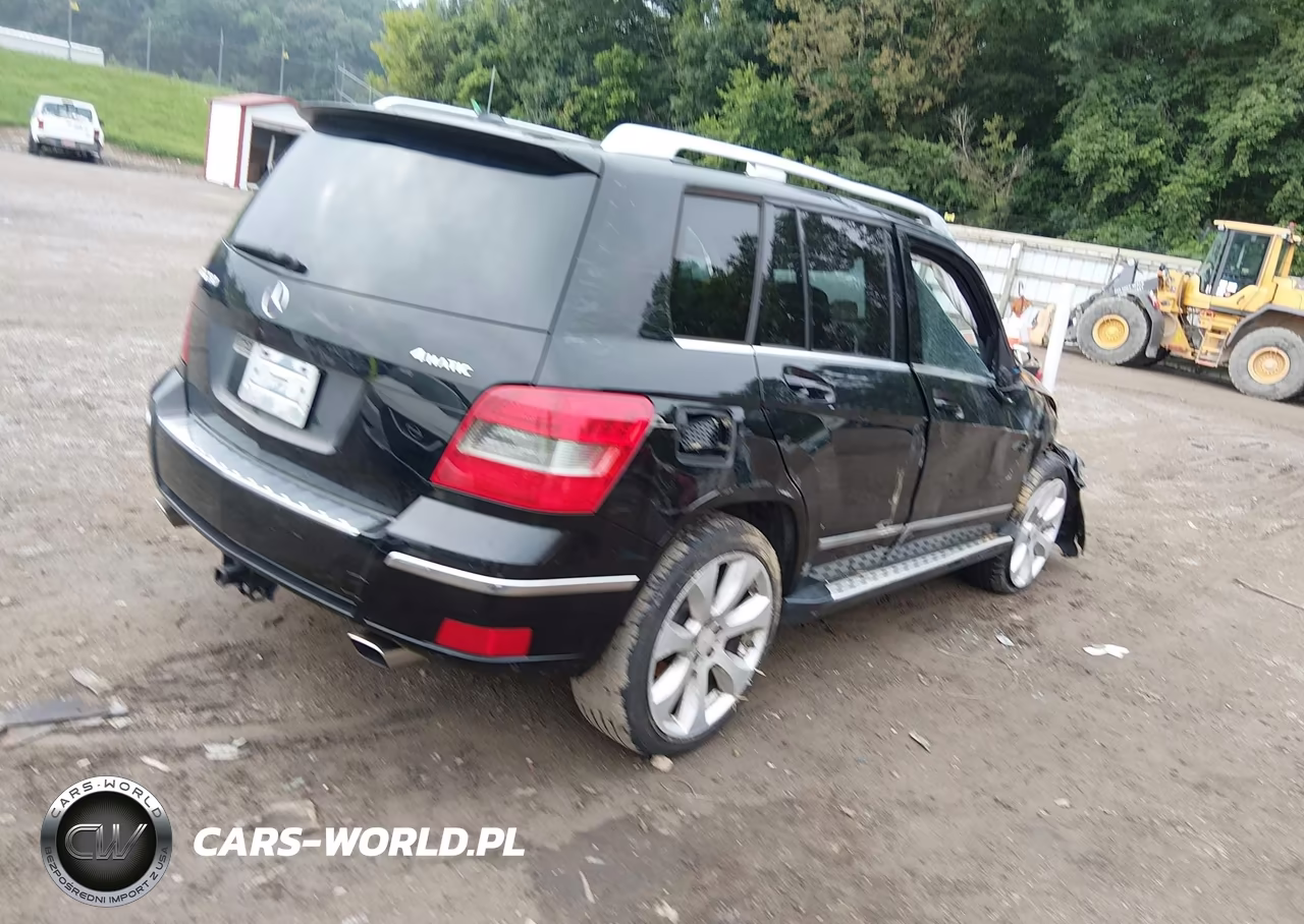 2010 Mercedes-Benz Glk 350 4Matic VIN:WDCGG8HB8AF339838 - 4