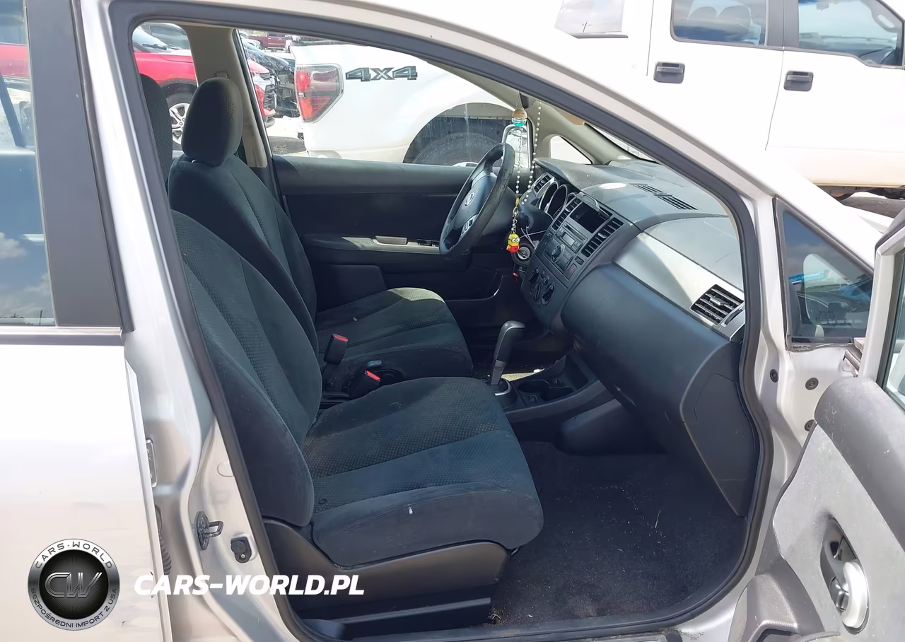 2011 Nissan Versa 1.8S VIN:3N1BC1CP0BL511943 - 5