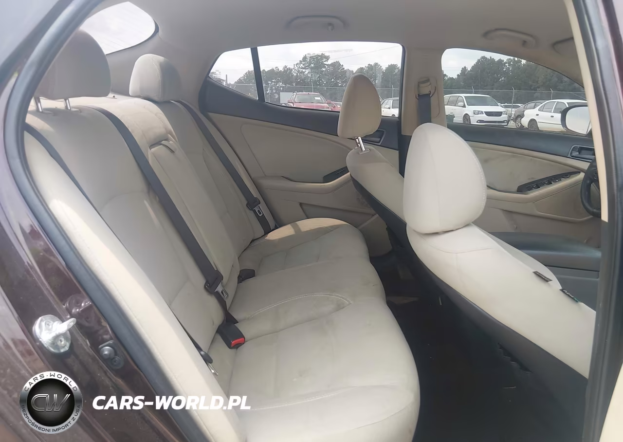 2015 Kia Optima Lx VIN:5XXGM4A70FG396203 - 8