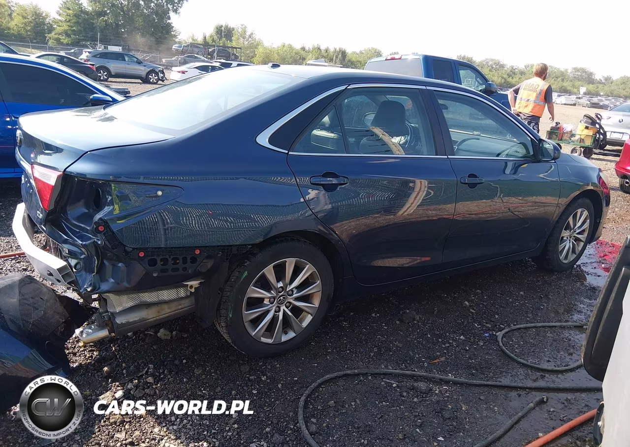 2015 Toyota Camry Xle VIN:4T4BF1FK0FR497883 - 14