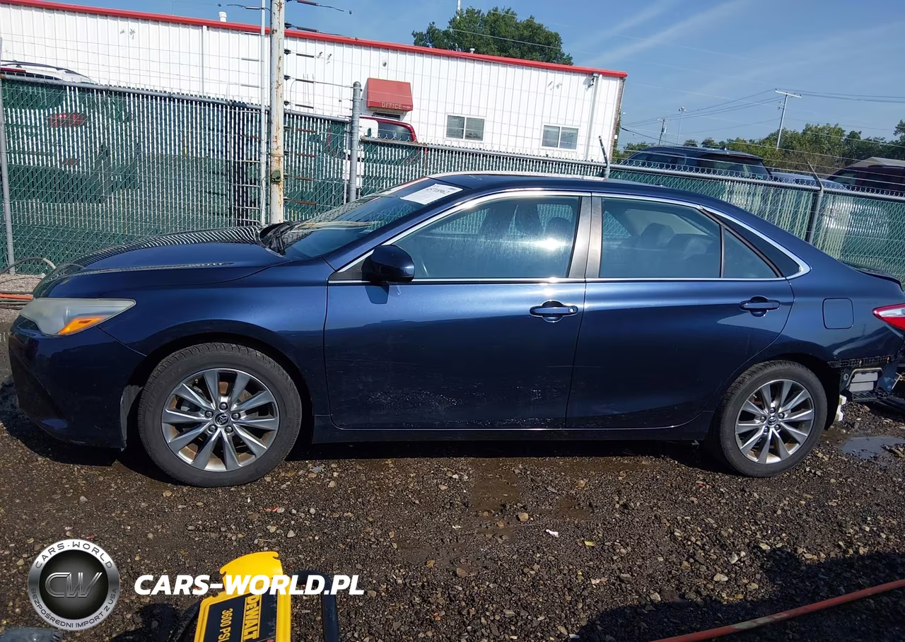 2015 Toyota Camry Xle VIN:4T4BF1FK0FR497883 - 15