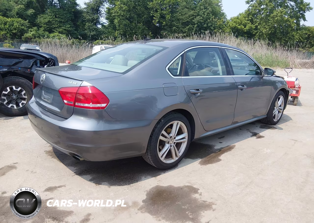 2012 Volkswagen Passat 3.6L V6 Se VIN:1VWBM7A32CC060229 - 4