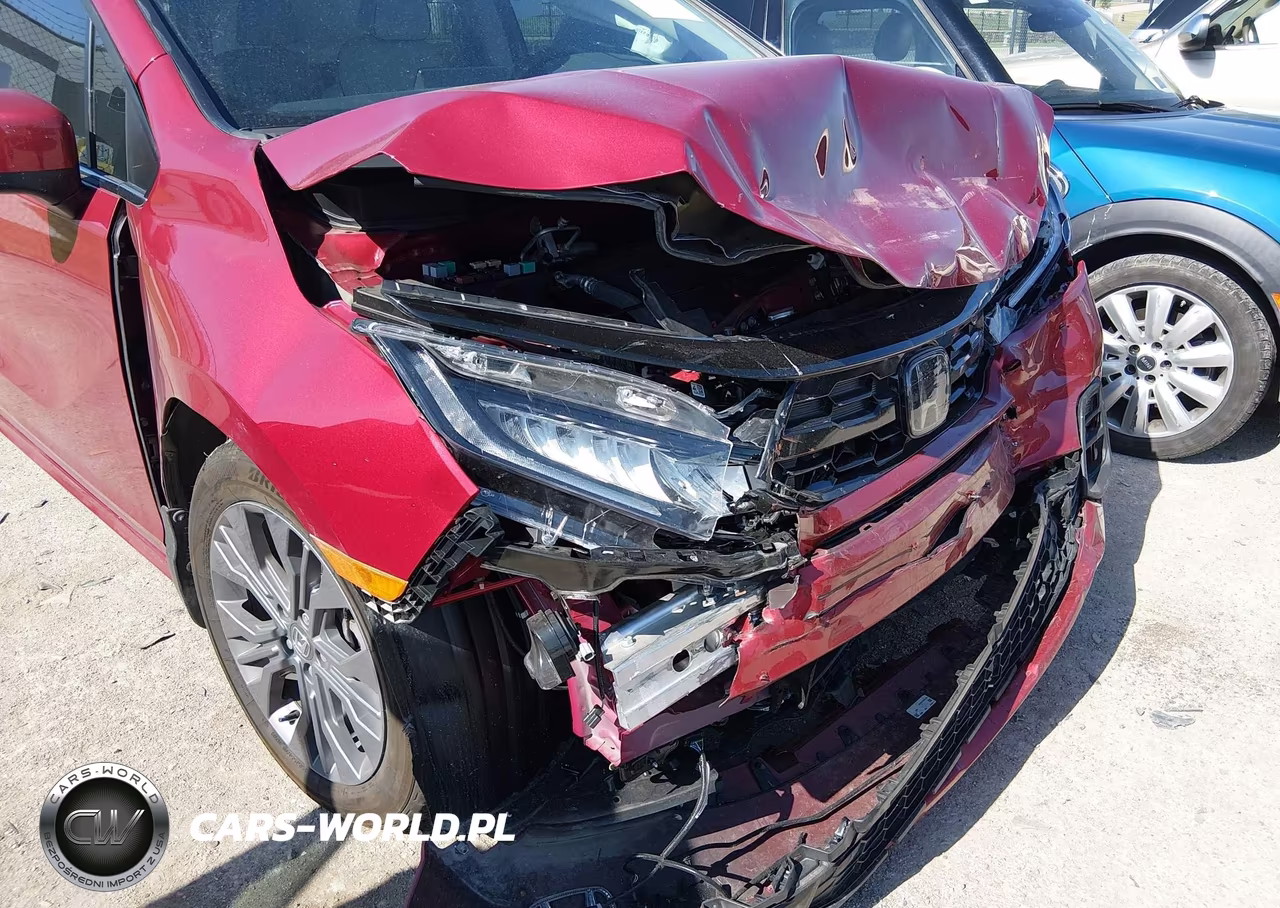 2025 Honda Odyssey Touring VIN:5FNRL6H80SB017557 - 6