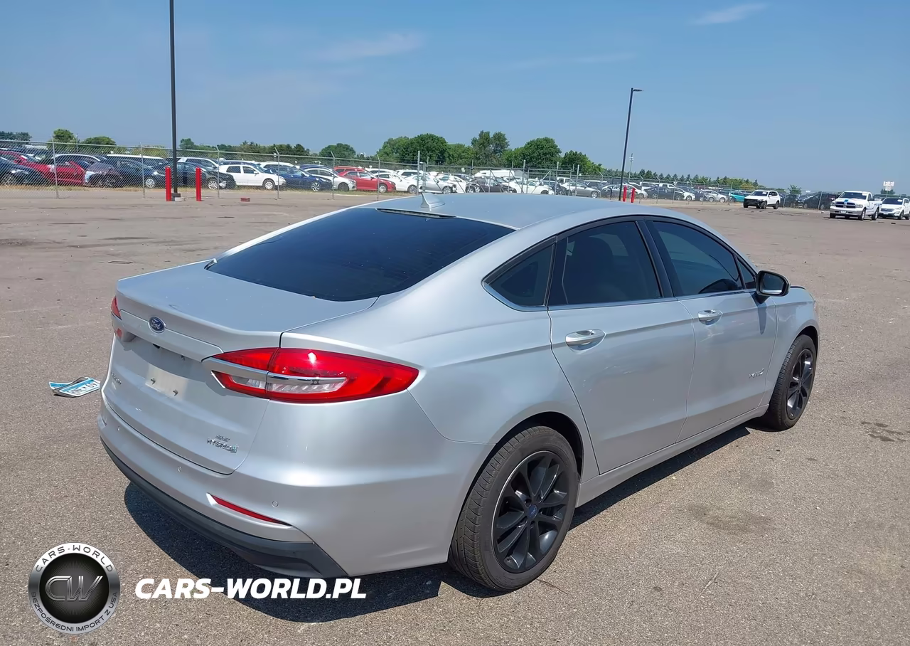 2019 Ford Fusion Hybrid Se VIN:3FA6P0LU5KR188026 - 4