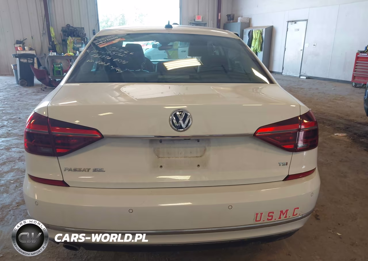 2018 Volkswagen Passat 2.0T Sel Premium VIN:1VWCA7A32JC014703 - 16
