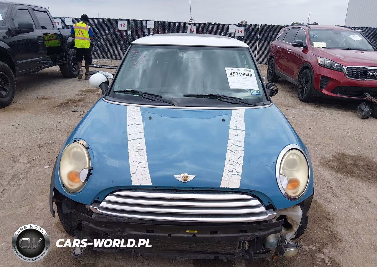 2007 Mini Cooper VIN:WMWMF33567TT52563 - 12