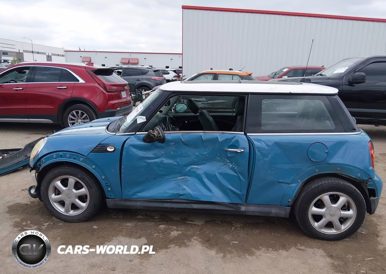 2007 Mini Cooper VIN:WMWMF33567TT52563 - 14