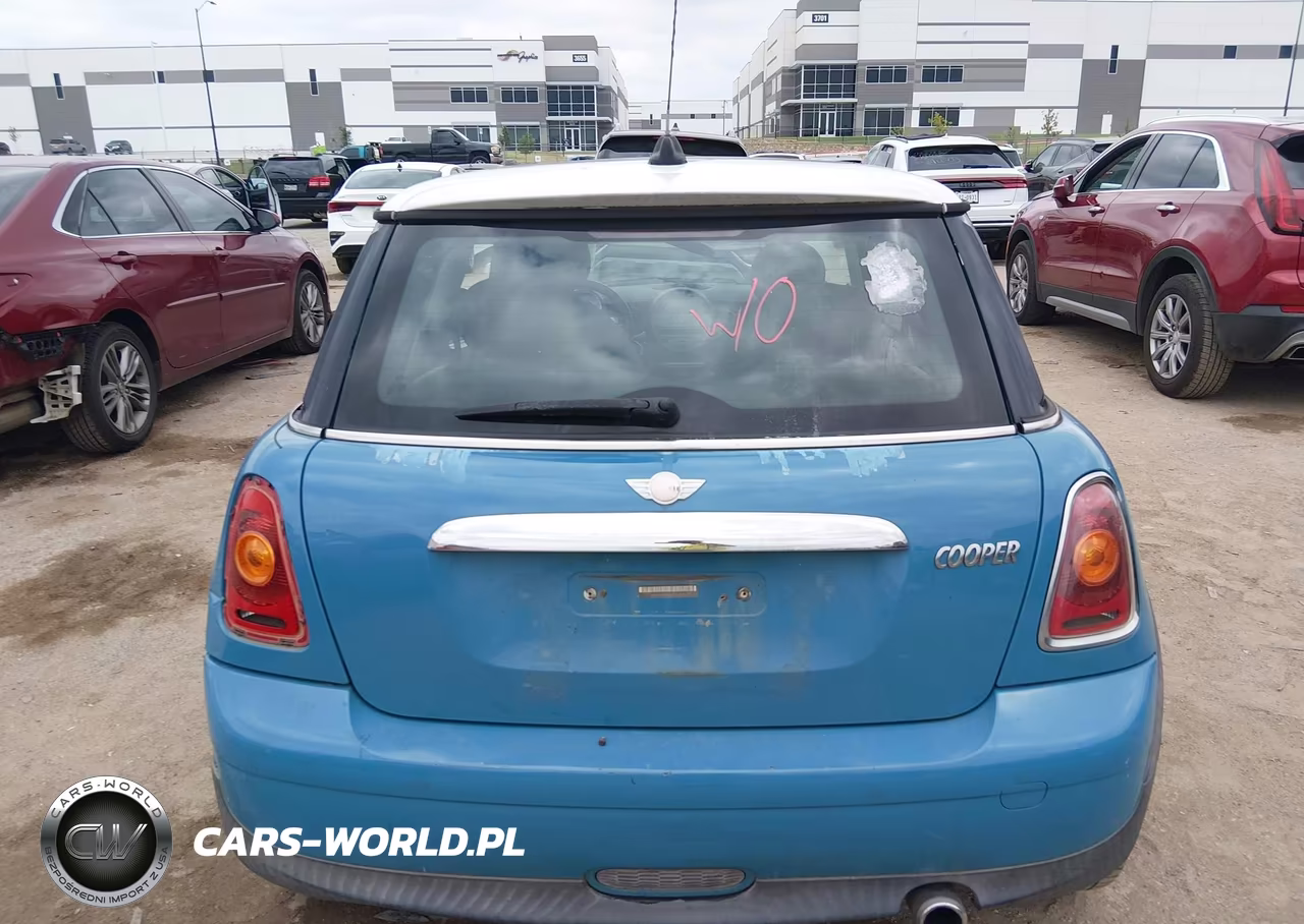 2007 Mini Cooper VIN:WMWMF33567TT52563 - 16