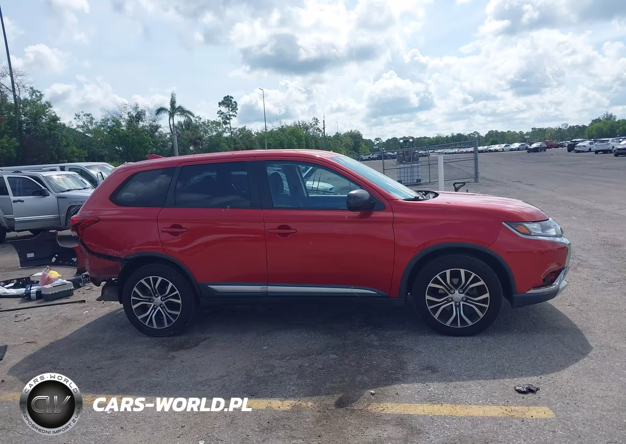 2018 Mitsubishi Outlander Es VIN:JA4AZ3A32JZ066657 - 14