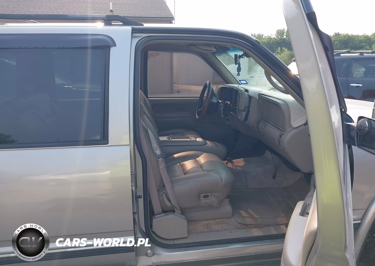 1999 Chevrolet Suburban Lt VIN:3GNEC16R8XG162920 - 5