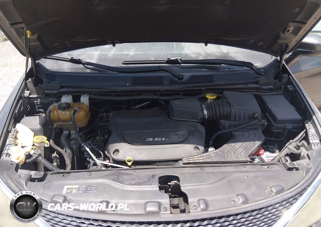 2017 Chrysler Pacifica Lx VIN:2C4RC1CG5HR608627 - 10
