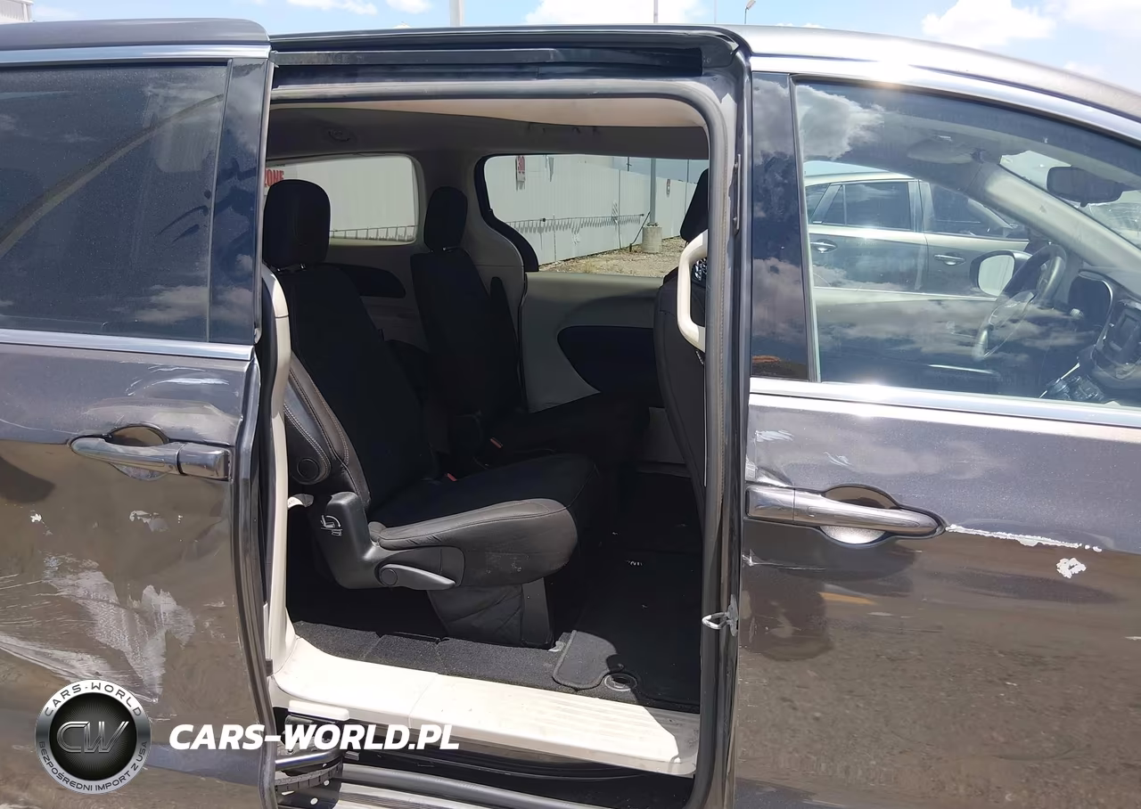 2017 Chrysler Pacifica Lx VIN:2C4RC1CG5HR608627 - 8