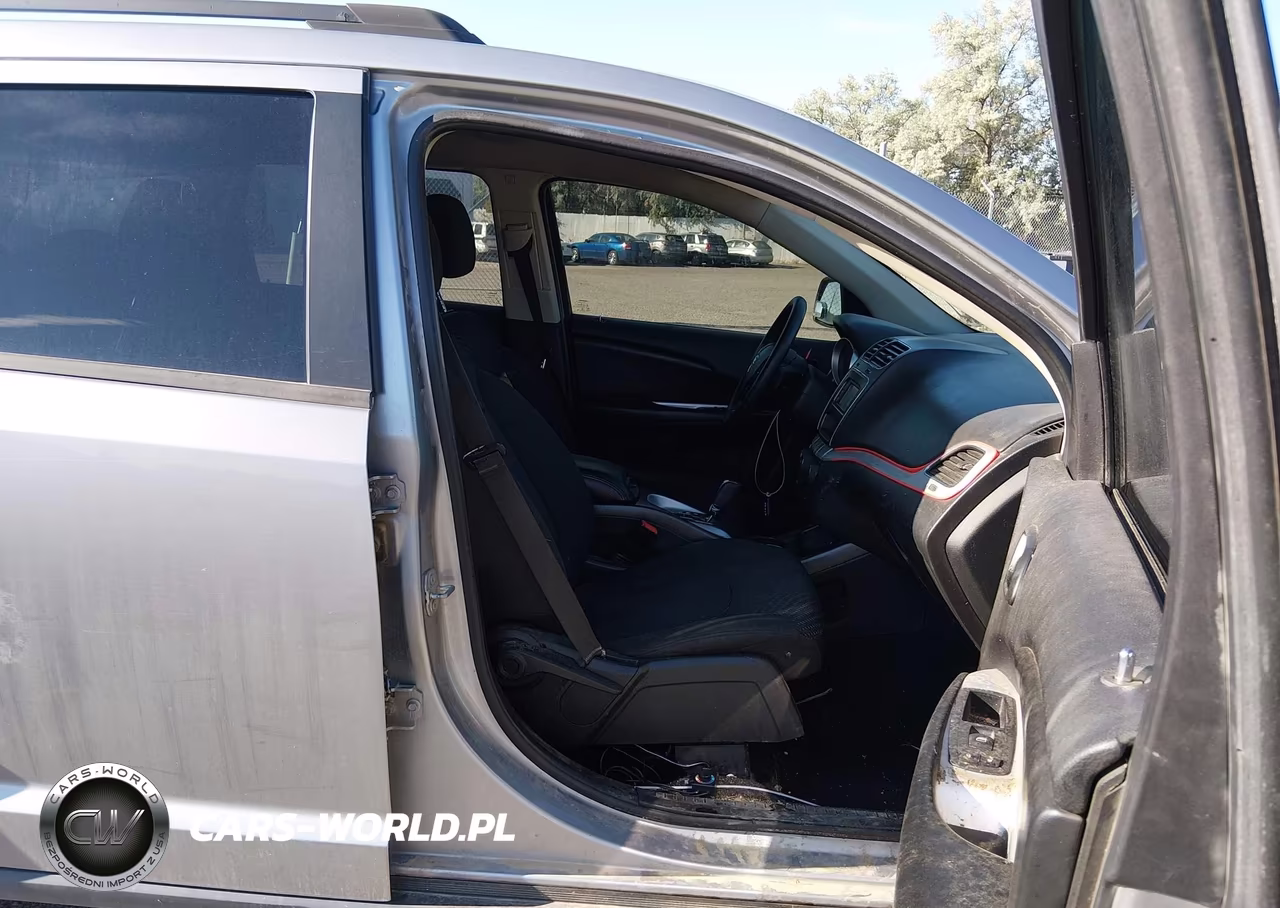2018 Dodge Journey Se VIN:3C4PDCAB3JT236022 - 5