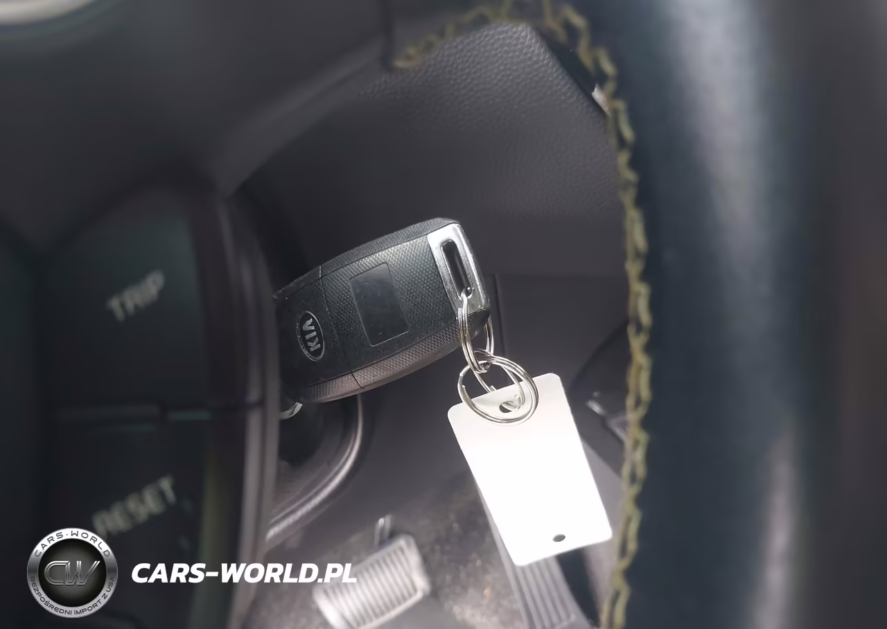 2016 Kia Soul + VIN:KNDJP3A58G7330630 - 11