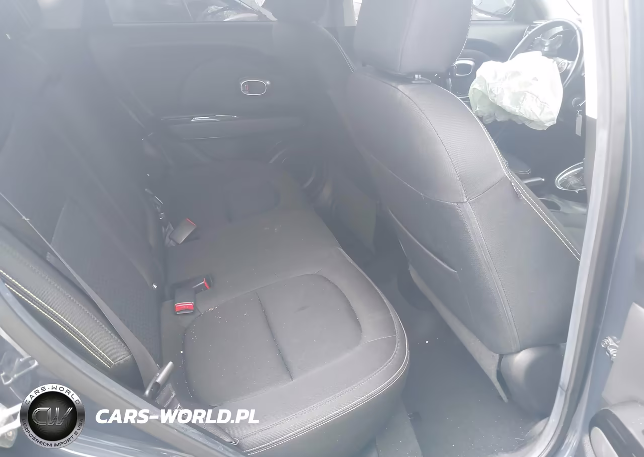 2016 Kia Soul + VIN:KNDJP3A58G7330630 - 8