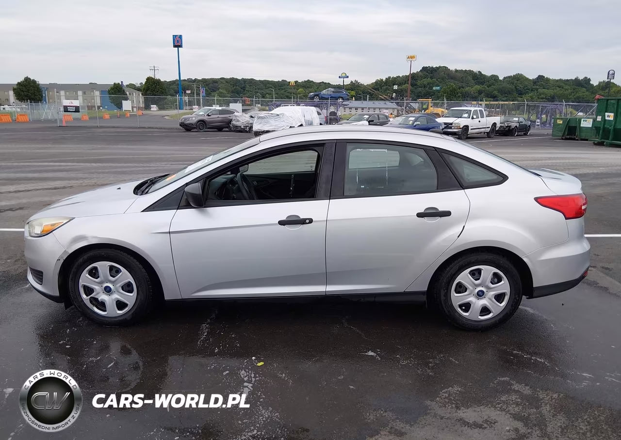2015 Ford Focus S VIN:1FADP3E22FL264262 - 14