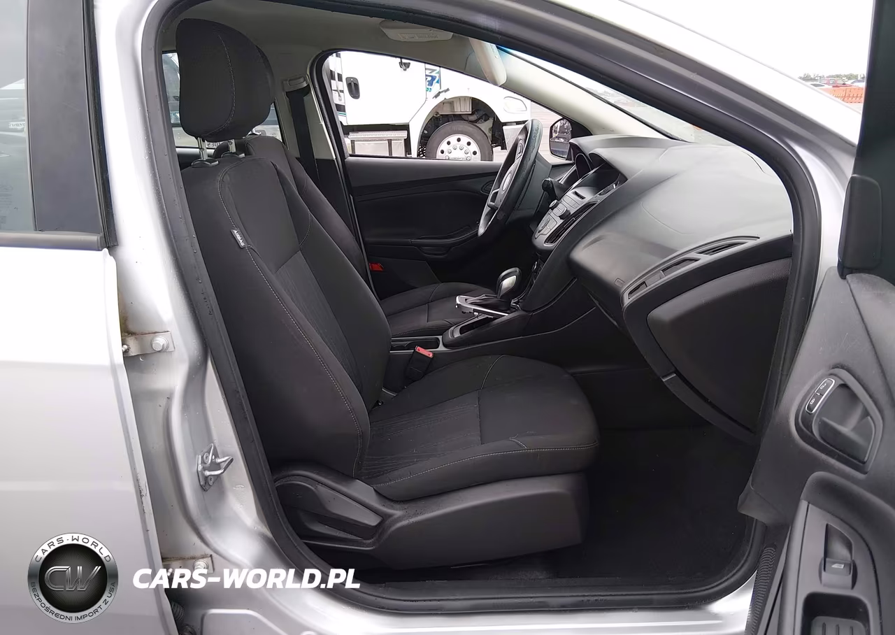2015 Ford Focus S VIN:1FADP3E22FL264262 - 5