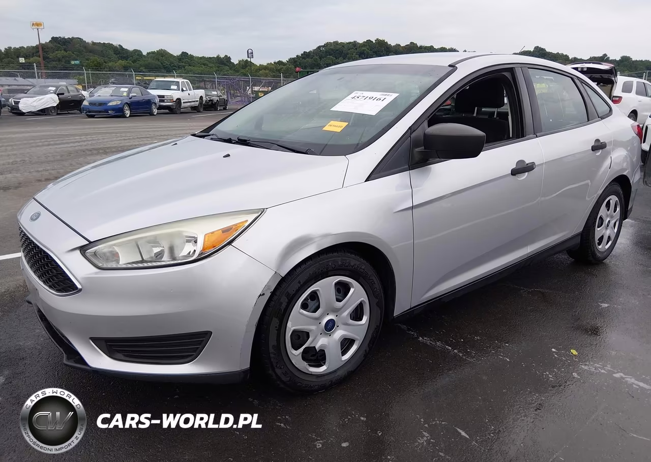2015 Ford Focus S VIN:1FADP3E22FL264262 - 6