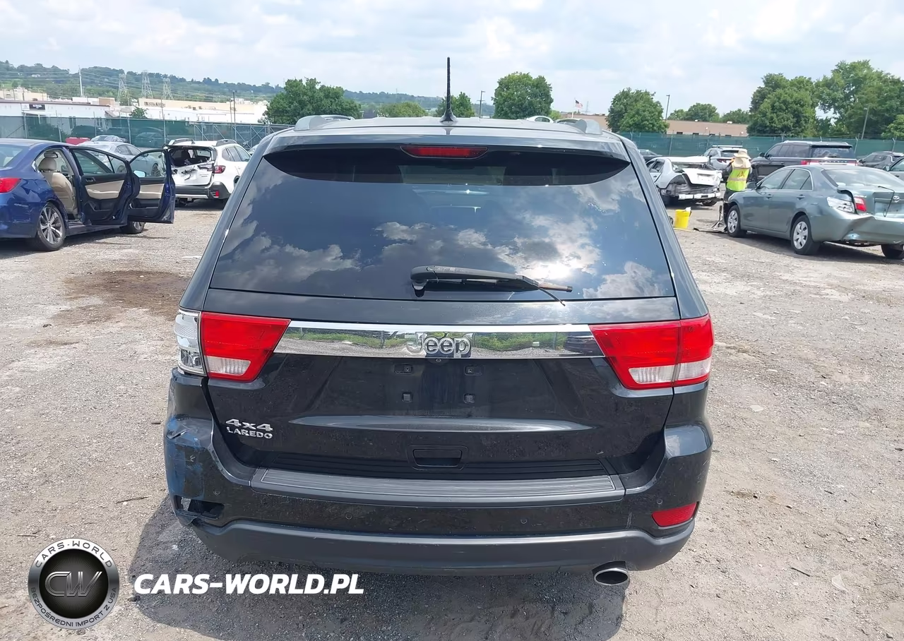2012 Jeep Grand Cherokee Laredo VIN:1C4RJFAG8CC249426 - 16