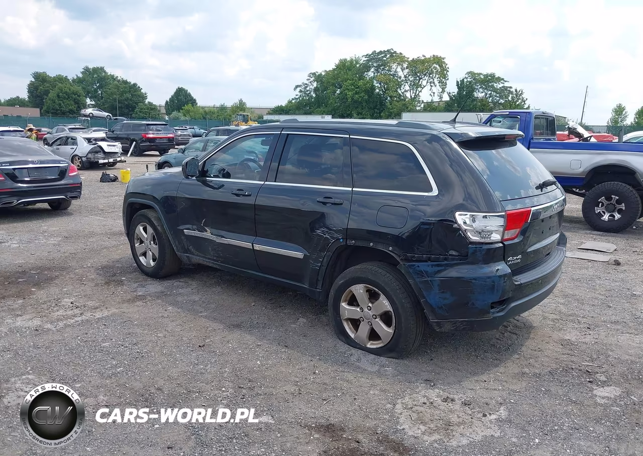 2012 Jeep Grand Cherokee Laredo VIN:1C4RJFAG8CC249426 - 3