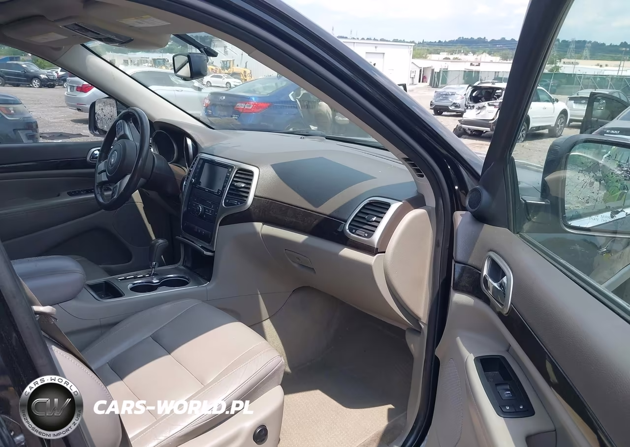 2012 Jeep Grand Cherokee Laredo VIN:1C4RJFAG8CC249426 - 5