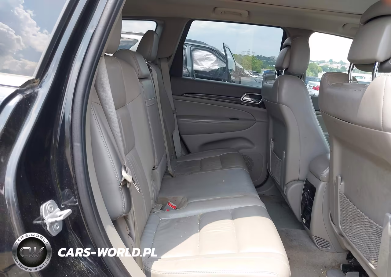 2012 Jeep Grand Cherokee Laredo VIN:1C4RJFAG8CC249426 - 8
