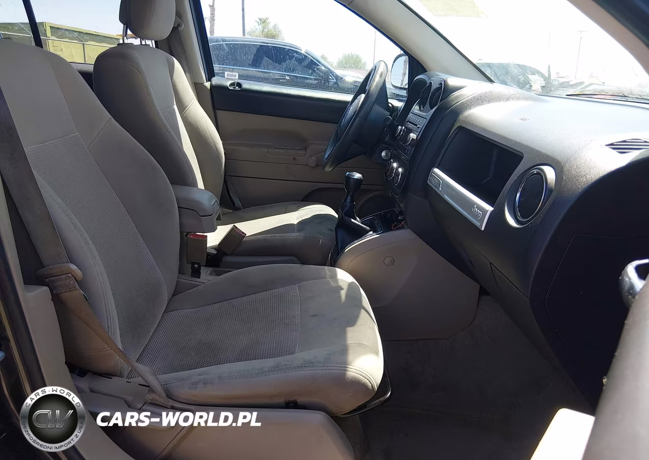 2014 Jeep Compass Sport VIN:1C4NJCBA1ED830500 - 5