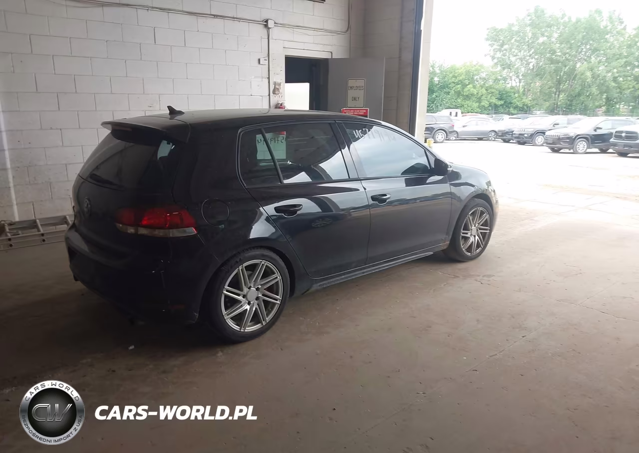 2010 Volkswagen Gti 4-Door VIN:WVWHV7AJ1AW392229 - 4