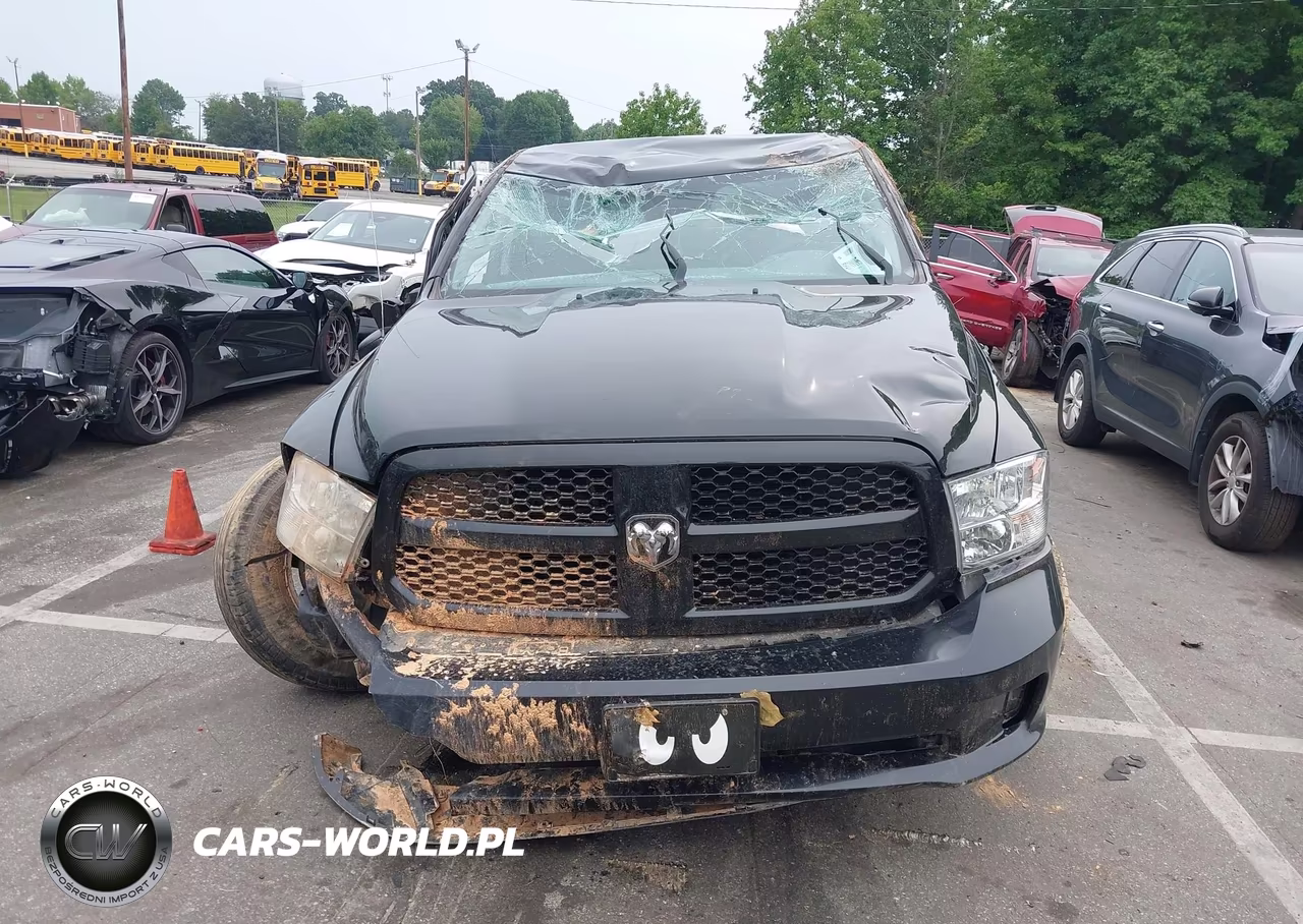 2018 Ram 1500 Express 4X4 6'4 Box VIN:1C6RR7FT5JS328082 - 12