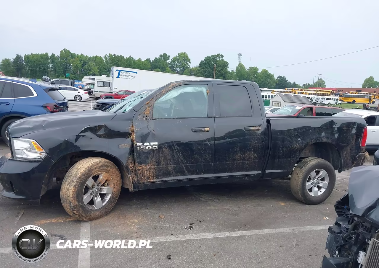 2018 Ram 1500 Express 4X4 6'4 Box VIN:1C6RR7FT5JS328082 - 14