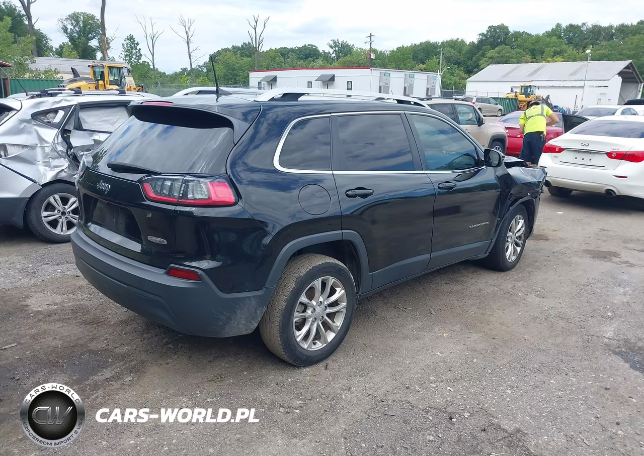 2019 Jeep Cherokee Latitude Fwd VIN:1C4PJLCB6KD248730 - 4