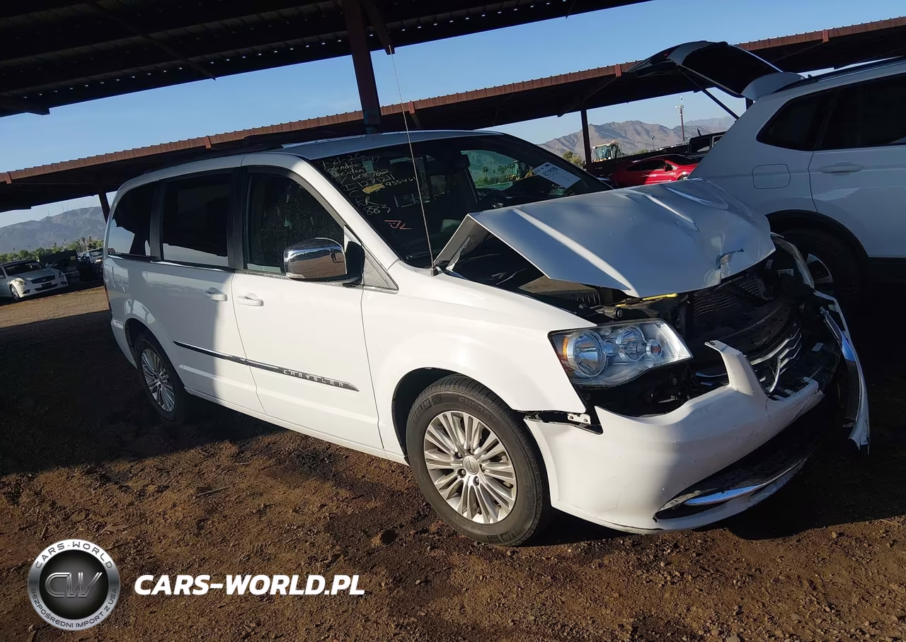 2015 Chrysler Town & Country Touring-L – zdjęcie 1 z 16
