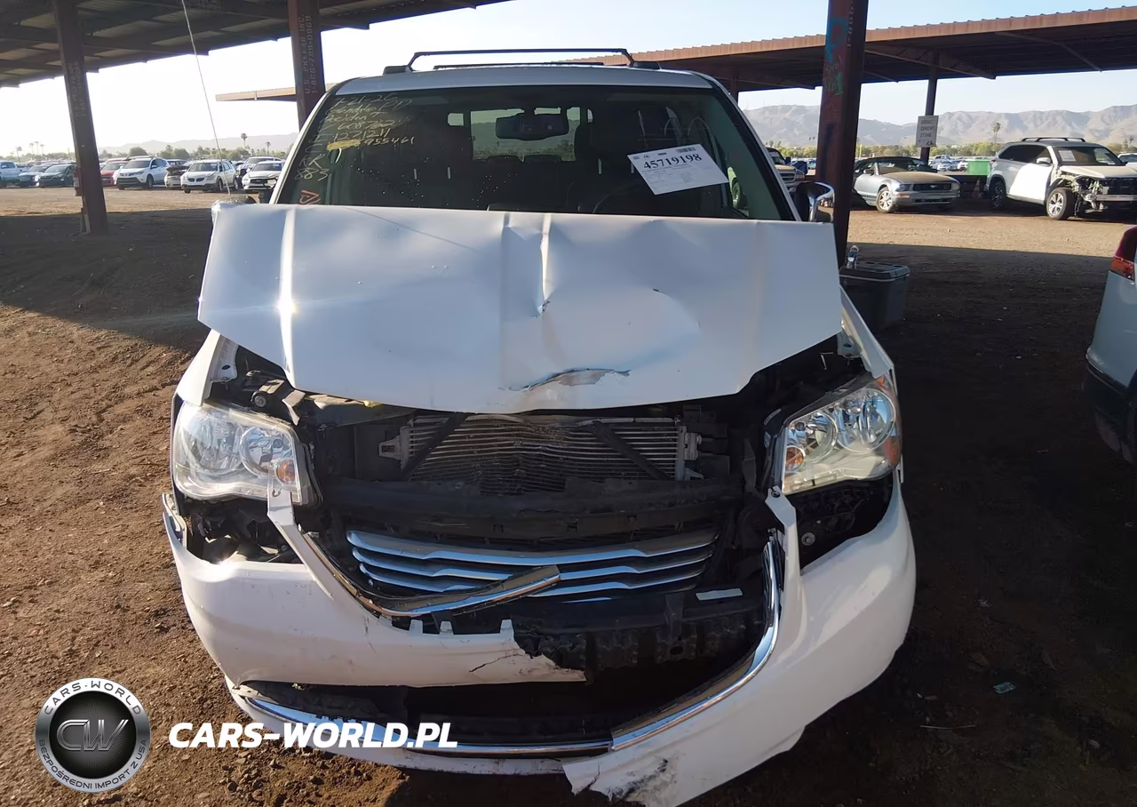 2015 Chrysler Town & Country Touring-L VIN:2C4RC1CG4FR608762 - 12