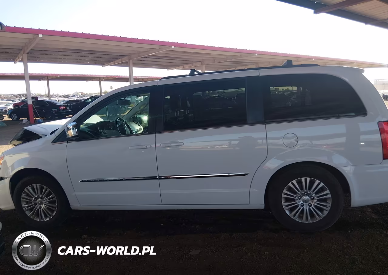 2015 Chrysler Town & Country Touring-L VIN:2C4RC1CG4FR608762 - 14