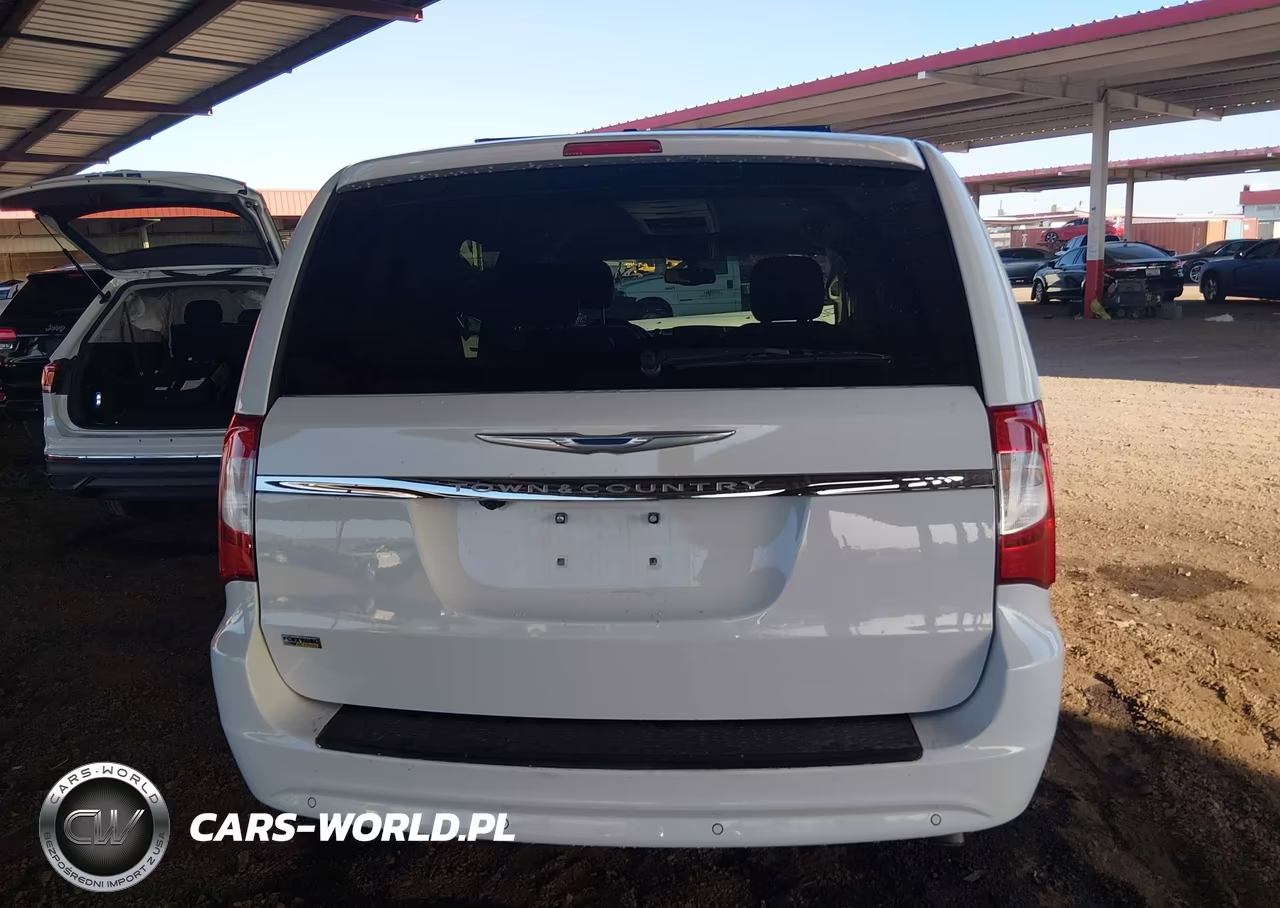 2015 Chrysler Town & Country Touring-L VIN:2C4RC1CG4FR608762 - 16