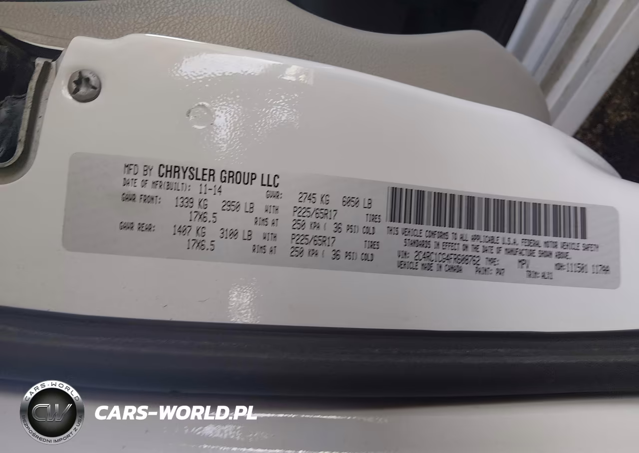 2015 Chrysler Town & Country Touring-L VIN:2C4RC1CG4FR608762 - 9