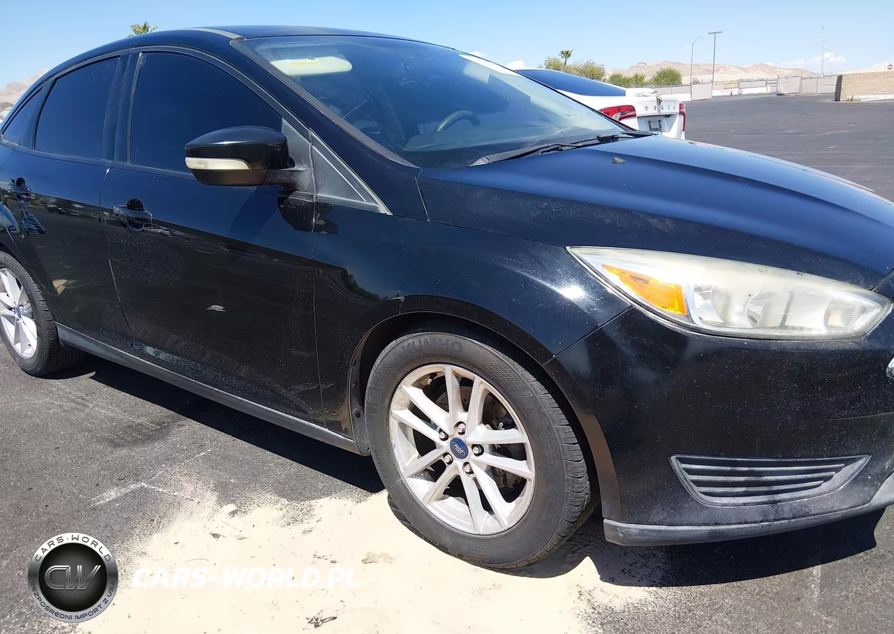 2017 Ford Focus Se VIN:1FADP3F21HL279367 - 6