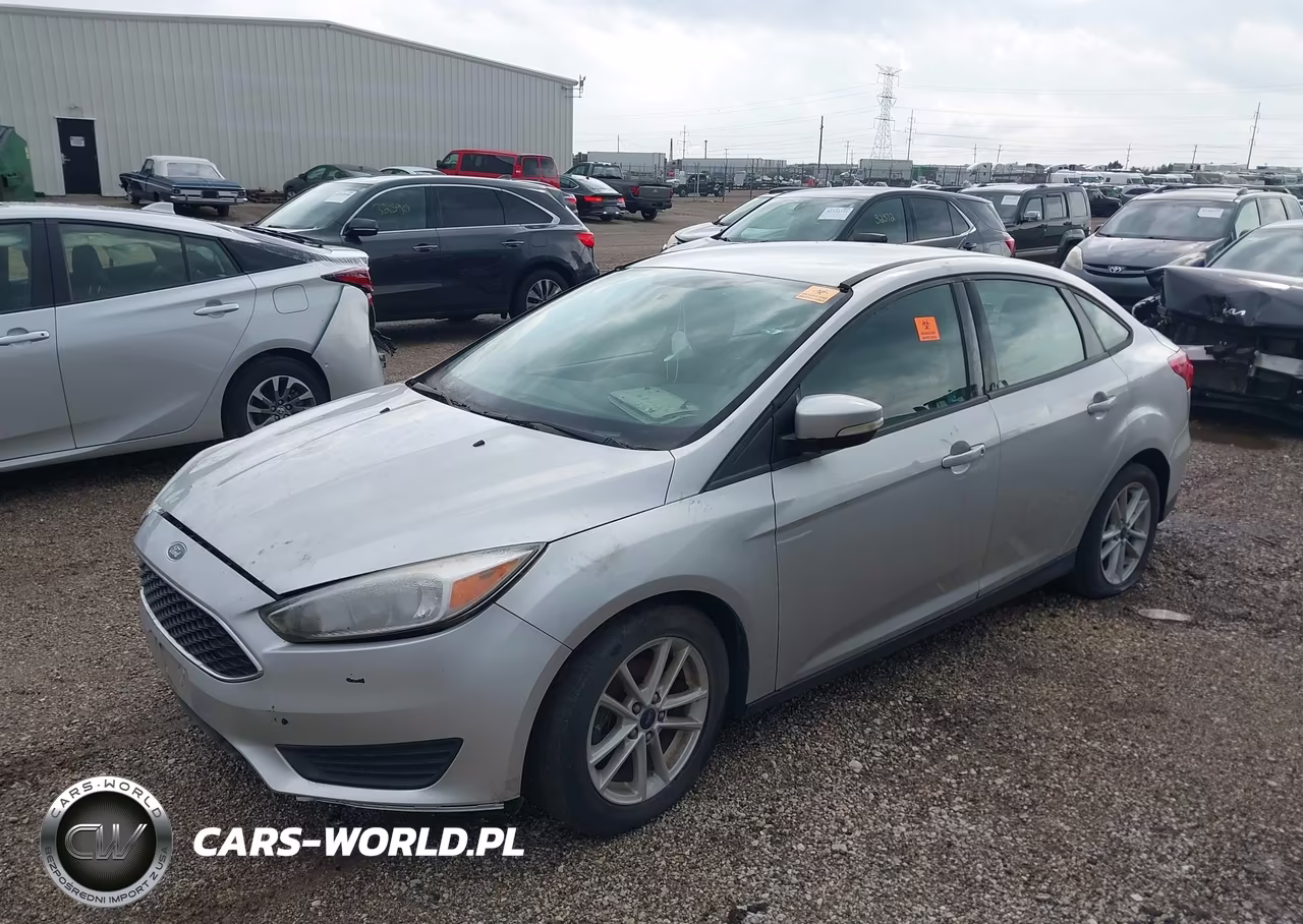 2017 Ford Focus Se VIN:1FADP3F2XHL327724 - 2